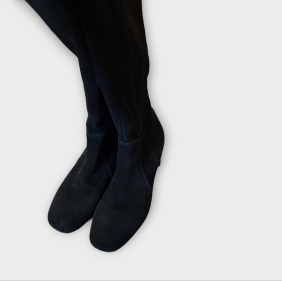 La Canadienne Black Suede Low Chunky Heel Knee High Tall Boots - Picture 5 of 7